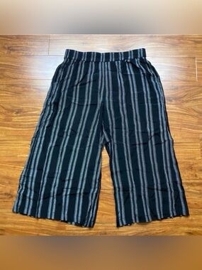 UO Silence Noise Womens Black White Stripe Elastic Waist Crop Gaucho Pant Size L